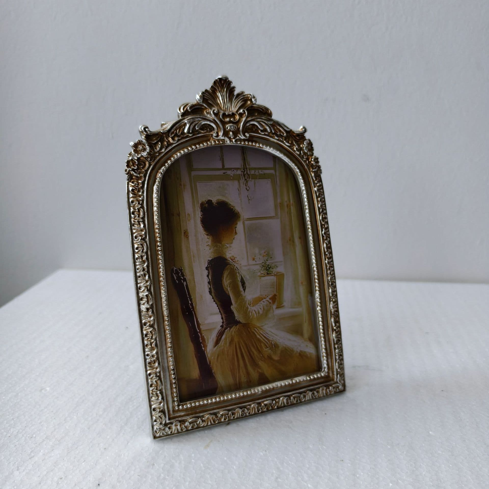 Arched Resin Photo Frame Stand, American/European Style 6/7/8 Inch Wall Hanging Frame, Empty Frame, Vintage Carved Decoration