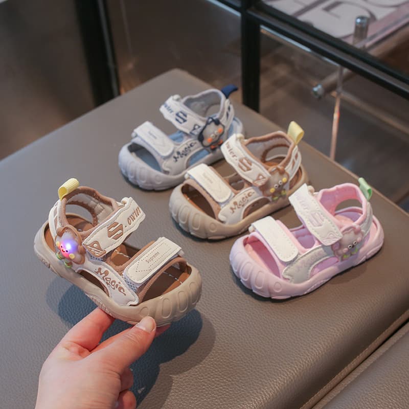 2026 Children's Summer Sandals 1 to 4 Years Old Children's Beach Shoes Children's Shoes Cartoon Velcro Soft Sole Baby Toddler Shoes