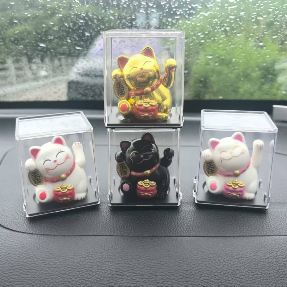 [Factory Direct] Cross-border Hot Sell Solar Lucky Cat Automatic Waving Car Ornament Fortune Bag Lucky Cat