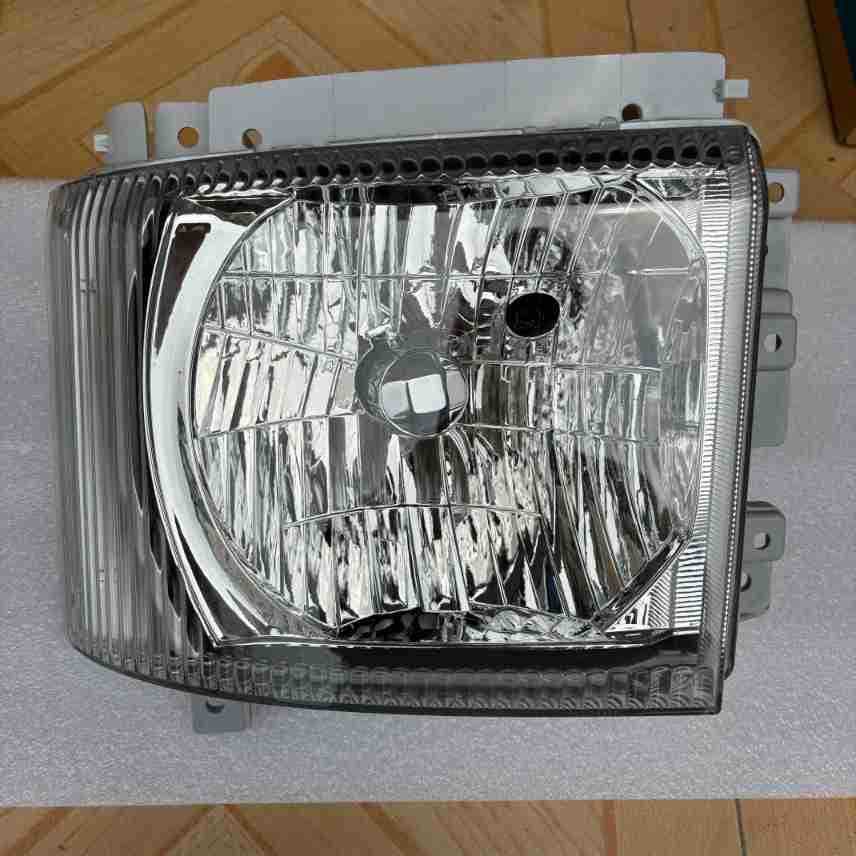 Manufacturer In-Stock Product Suitable for Isuzu Trucks Qingling 700P Dedicated Headlight Assembly, High Beam, Front Headlights Left and Right