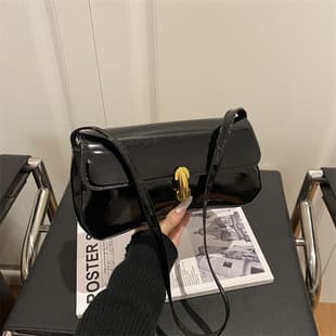 French Style Trendy 2025 New Lock Buckle Fashion Retro Underarm Shoulder Handbag Small Square Bag for Women