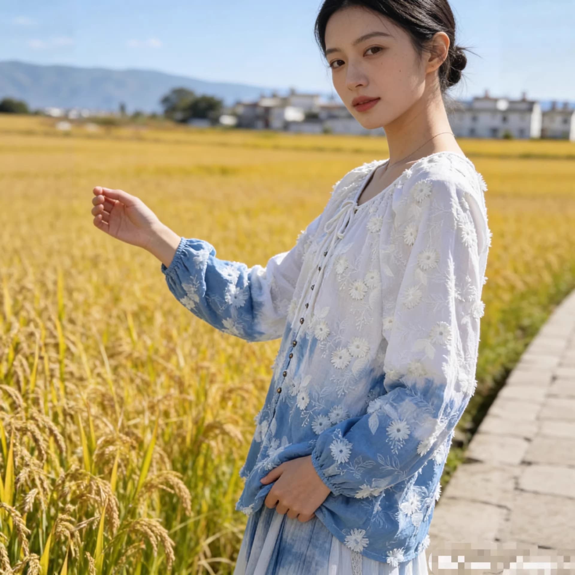 Yunnan Dali Tie-Dye Blue Plant-Based Handcrafted Summer 3D Floral Embroidery Shirt Top Direct from Manufacturer