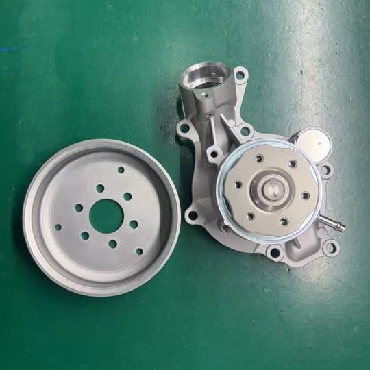 For Audi A6 A8 Q7 S4 Volkswagen Car Chassis Cooling System Water Pump 06M121013C