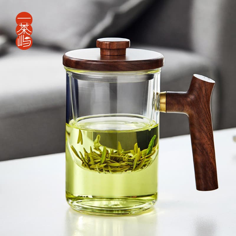 Wooden handle glass tea cup with tea water separation flower tea cup high temperature resistant filter household water cup transparent cup