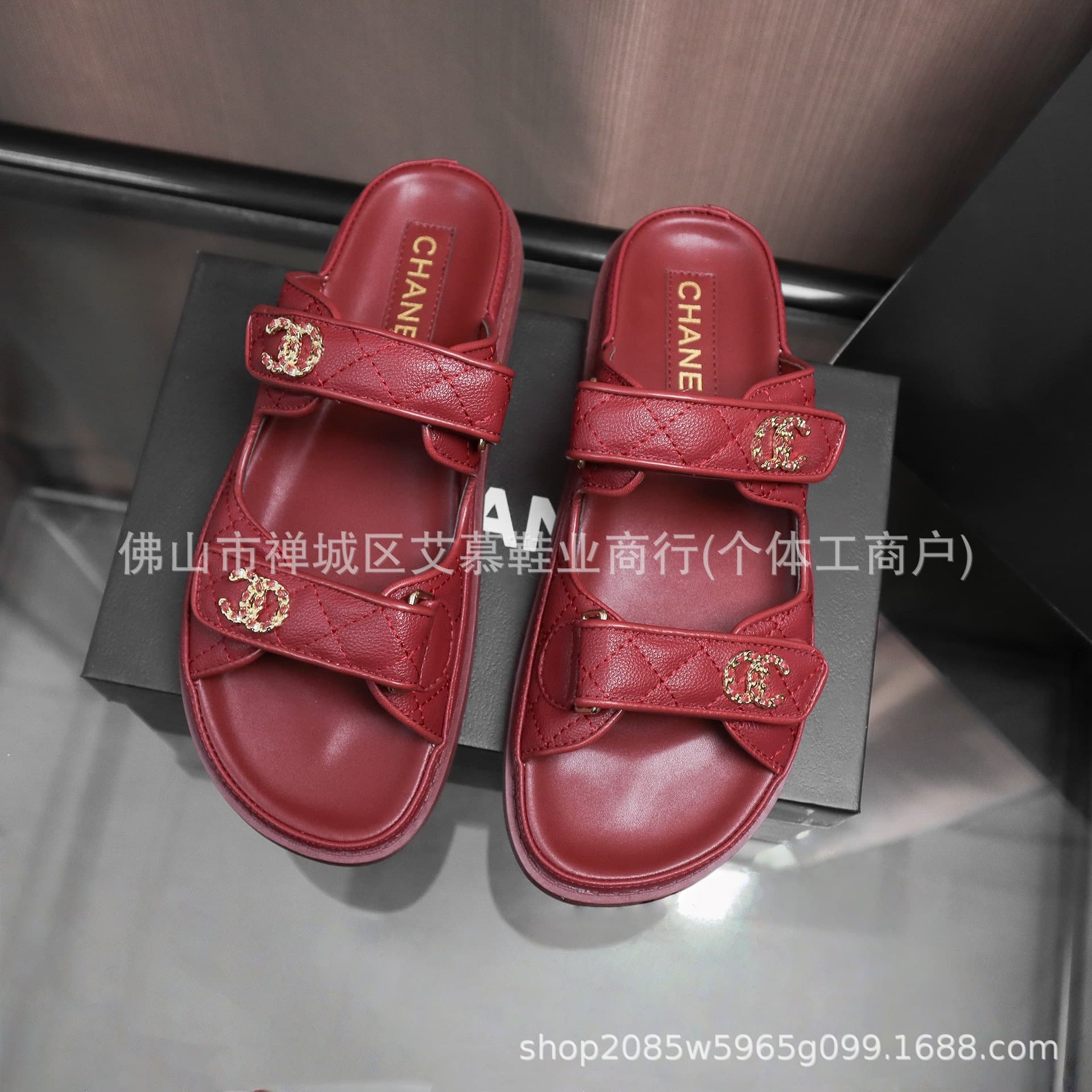 Cross-border Little Chanel-style Classic Thick Sole Open-Toe Velcro Roman Sandals with Chain Rhinestone Buckle One-Strap Beach Slippers for Women