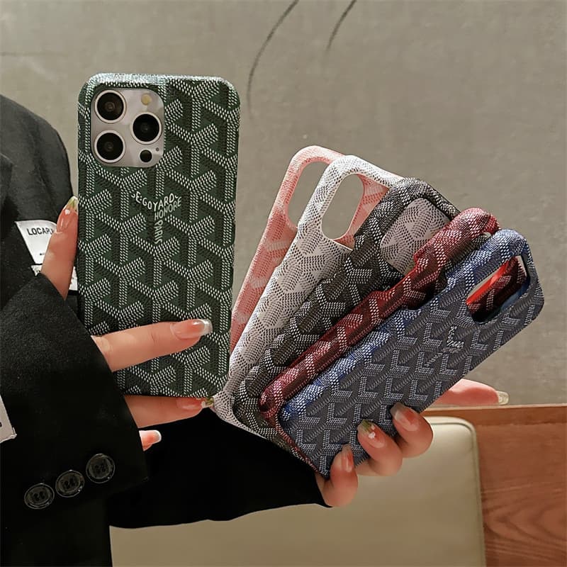 Trendy Leather Dog Tooth Case for iPhone 17 Pro Max, Apple Phone Case 16 Shockproof 14 Half-Cover 13 Hard 15