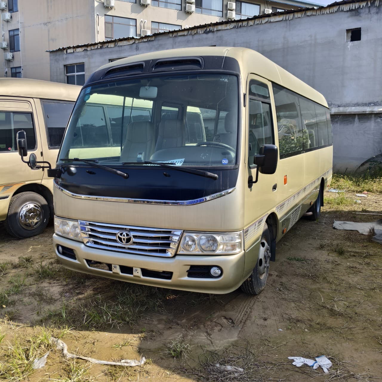 Foreign Trade Export Toyota Coaster 19-23 Seats Used Minibus Genuine Leather Seats Automatic Door Business Vehicle