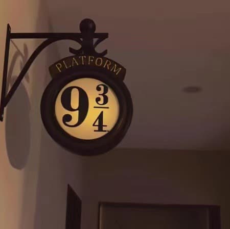 Spot Harry Potter Hanging 9 3/4 Double-sided Harry Potter Wall Lamp Home Decoration