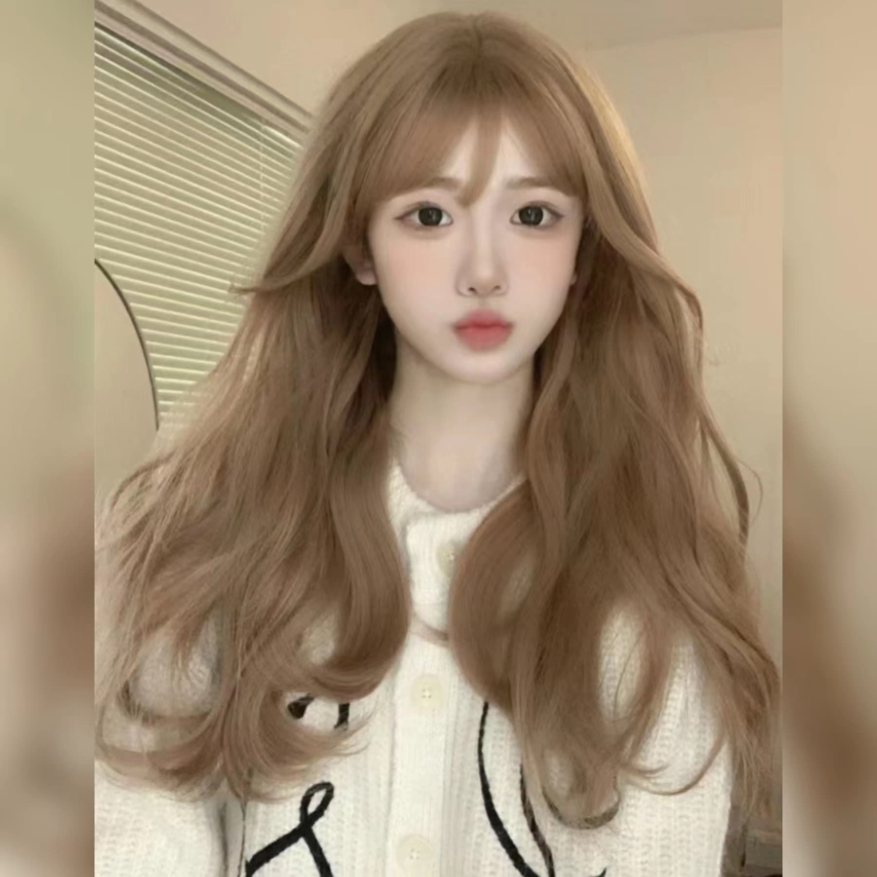 Natural Looking Long Hair Wig for Women Big Curl Champagne Brown Full Head Wig Easy to Wear Change Your Style in an Instant