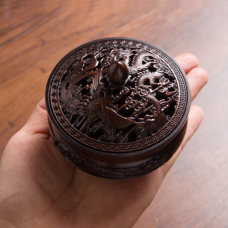 Creative Chinese Three-Legged Home Incense Tray for Sandalwood, Copper Alloy Incense Powder and Seal Art Decor
