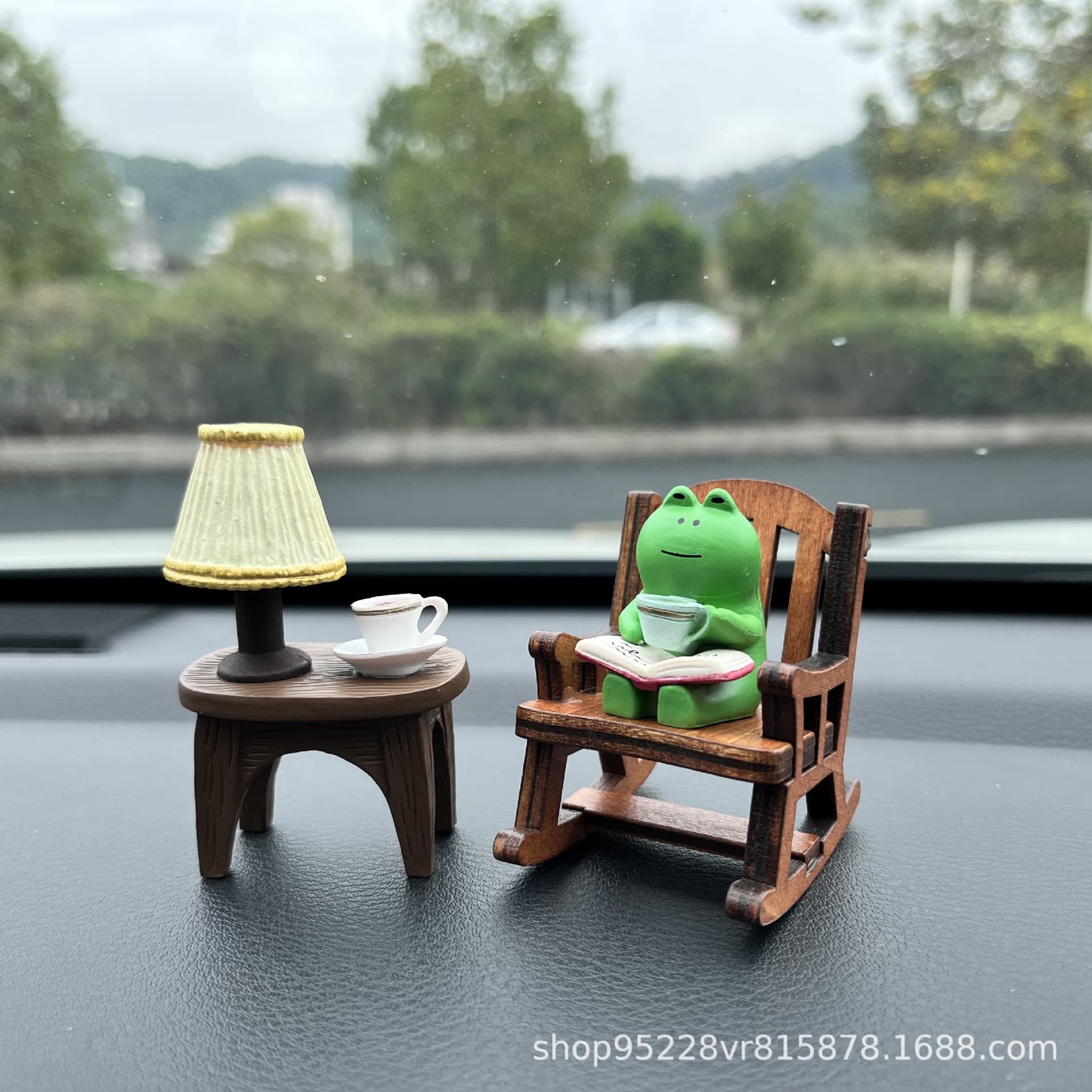 Japanese Style Zakka Frog Car Ornament Cartoon Animal Cat Car Interior Decorations Office Desktop Ornaments