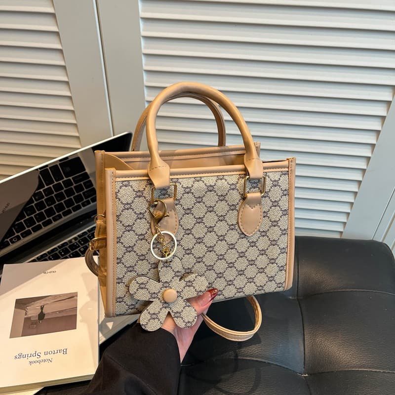 Commuting women's bag large capacity mother-in-law bag 2026 new European and American fashion women's bag style portable shoulder bag