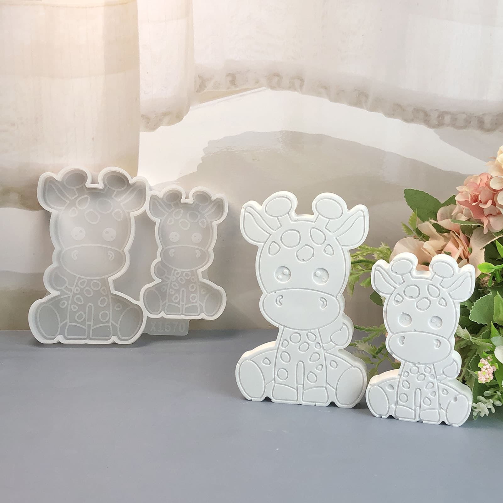 X1670 Giraffe Figurine Decorative Cement Plaster Mold DIY Silicone Mold