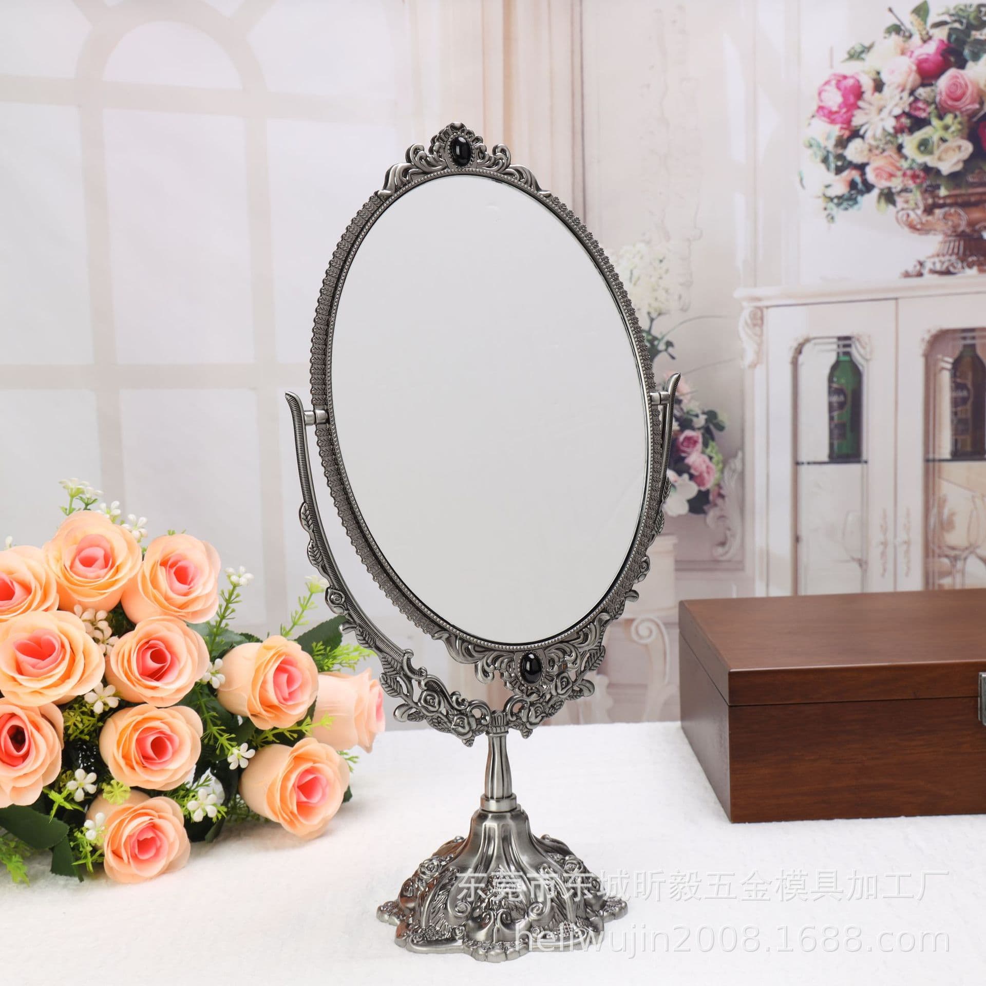 Manufacturer supplies large quantities of stylish European-style metal table mirrors, including various styles.