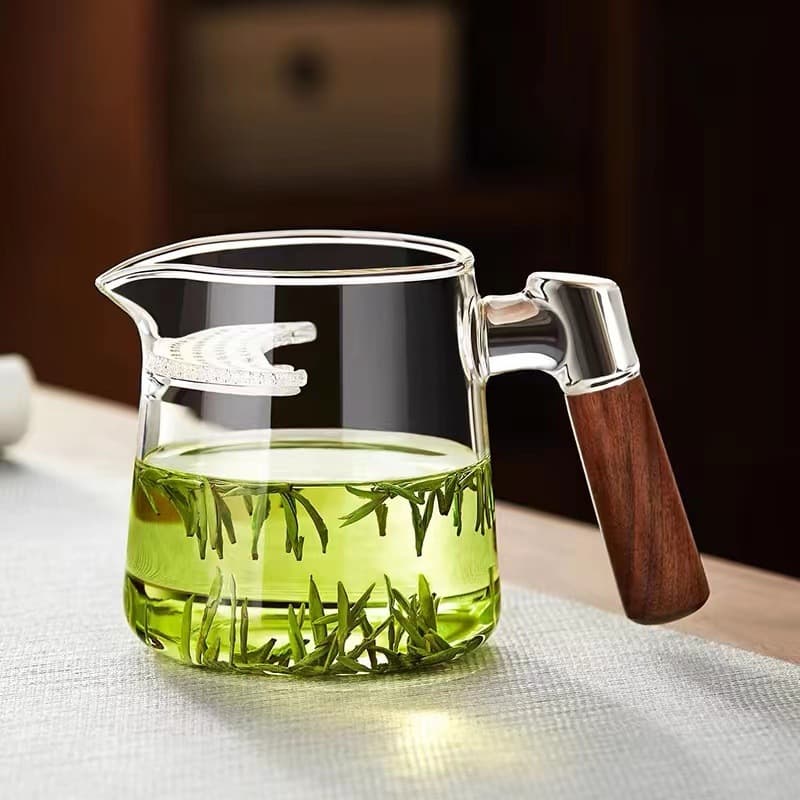 Crescent Glass Fairness Cup Thickened Heat-Resistant Integrated Tea Strainer Net Green Tea Filter Teapot Tea Divider Gongfu Tea Set
