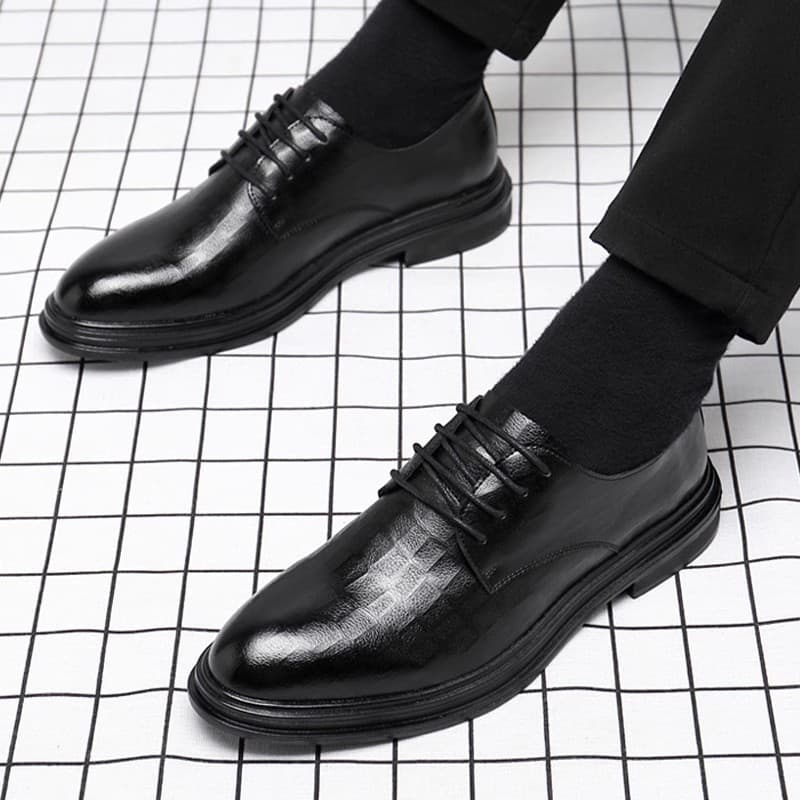 Business Formal Leather Shoes for Men, Pointed Toe, Height-Increasing, Casual British Style, Groom Wedding, Genuine Leather, Soft Leather, Cross-Border