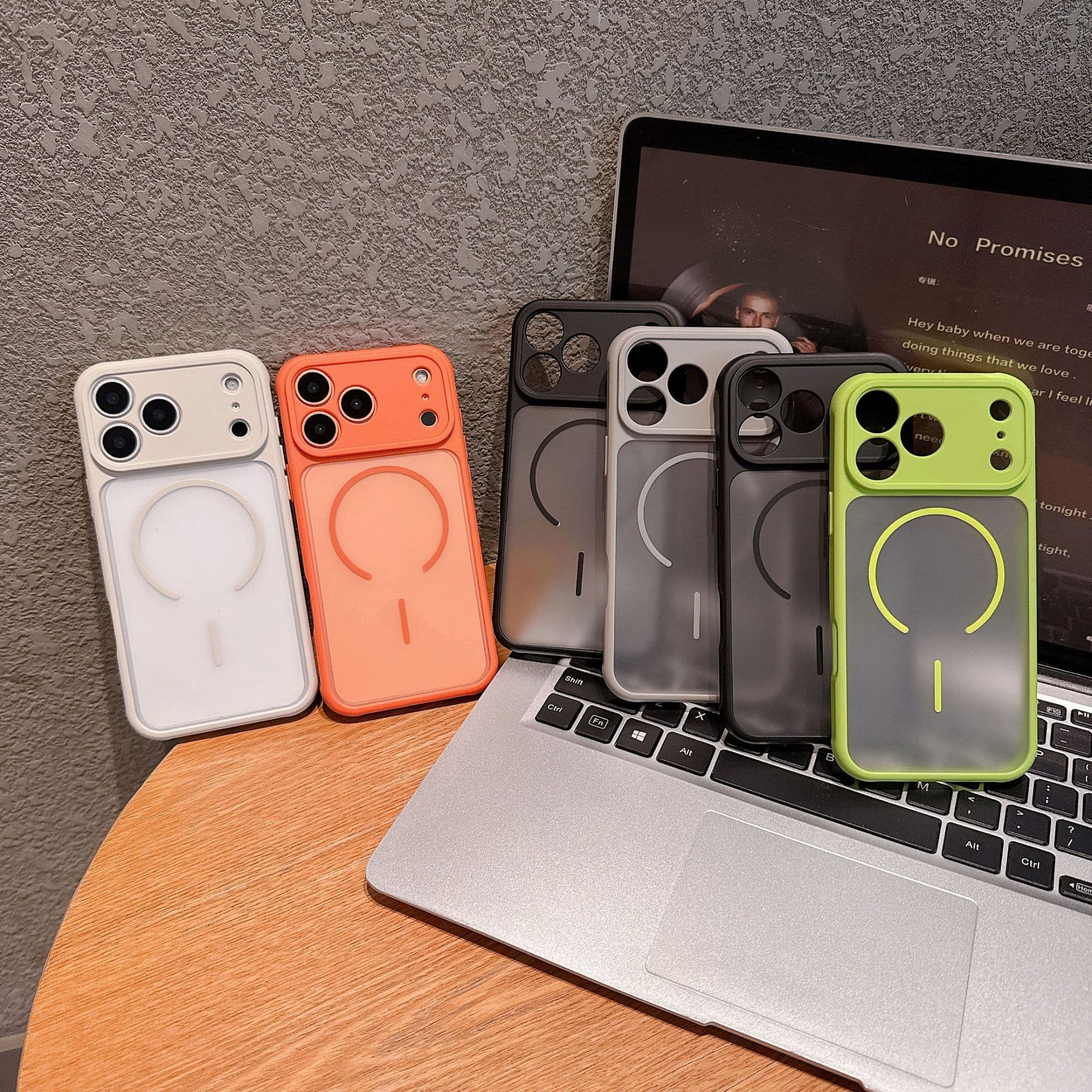 Suitable for iPhone 17 Pro Max Mobile Phone Case, Apple 16 Skin-Feel Matte Magnetic Suction 15 Pro Semi-Transparent Protective Case