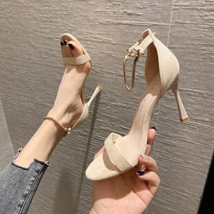 Source factory Taobao Factory custom processing, custom-made various types of block heels, mid-high heels, and stiletto heels for sandals and slippers based on provided images and samples.