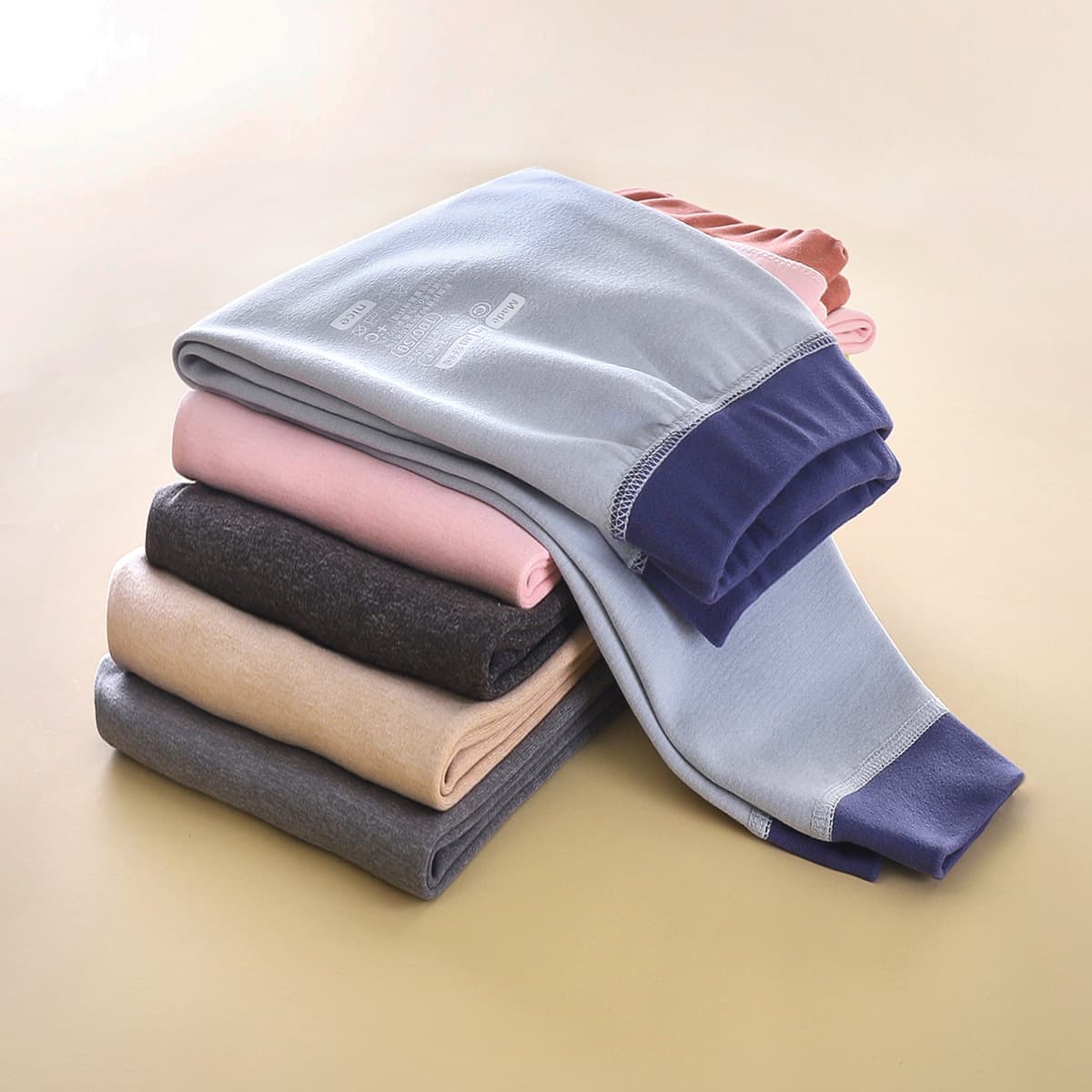 New Style Children's Wool and Silk Warm Pants for Autumn/Winter, Thickened German Fleece Seamless, Unisex Kids' School Uniform Essential Base Layer Thermals