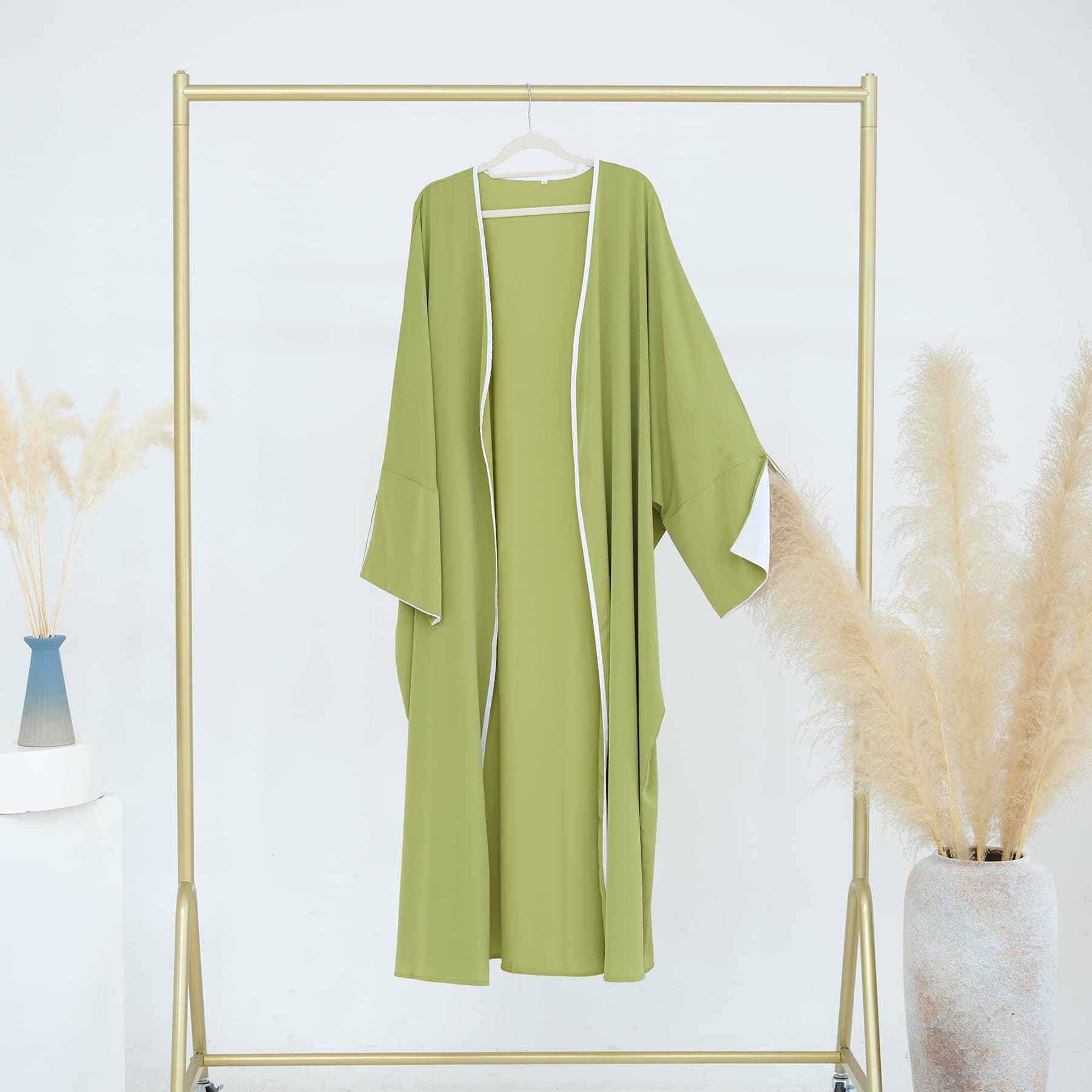Loriya 2024 Batwing Sleeve Contrast Trim Cardigan LR885