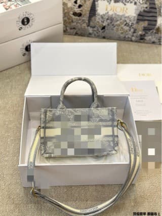 New High-Version D-Style Mini Tote Bag with Shoulder Strap, Butterfly Embroidery Canvas Lady Dior Mini Handbag for Women
