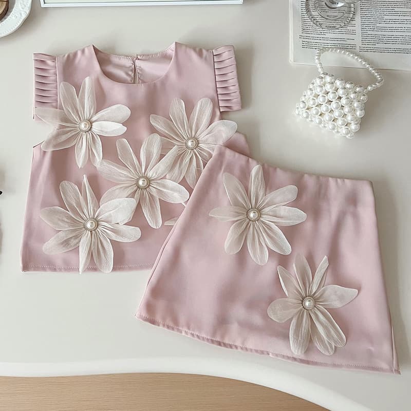 Girls satin three-dimensional large flower vest short skirt two-piece summer new elastic waist skirt suit trendy