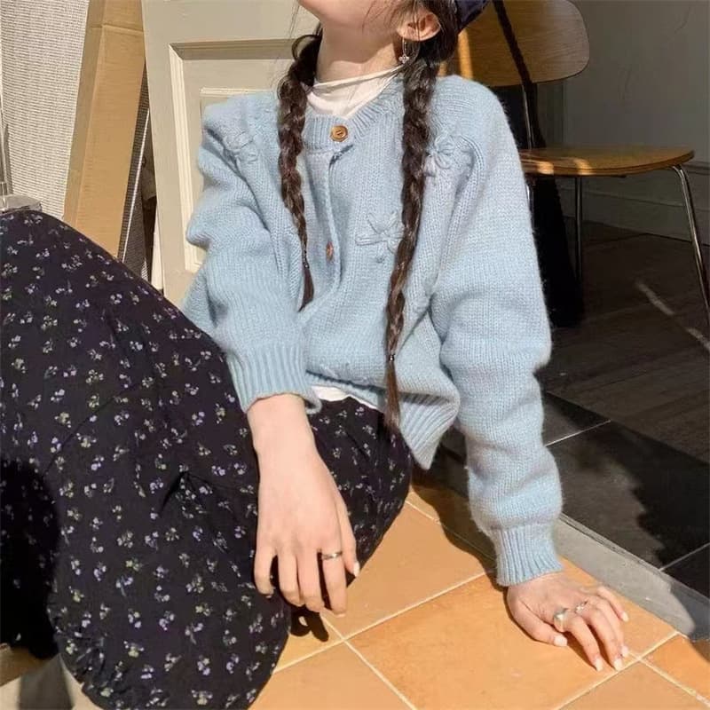 New Autumn/Winter Soft Round Neck Knit Cardigan, Korean Style 3D Floral Blue Sweater Cardigan for Women