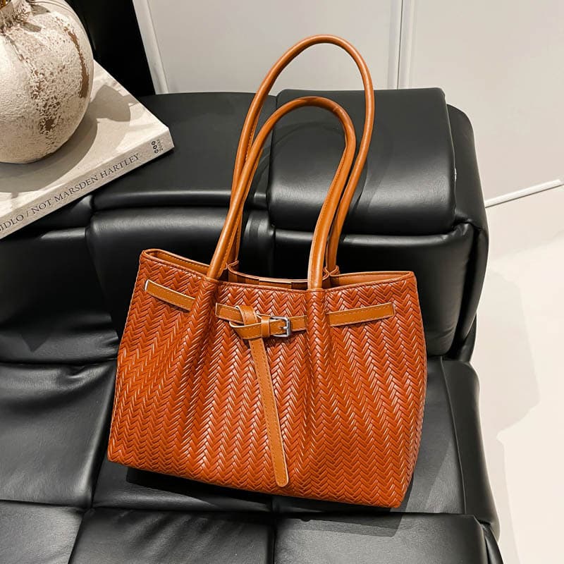 Large Capacity Tote Bag 2025 Fall Winter New Versatile Commuter Shoulder Underarm Bag Premium Textured Handbag