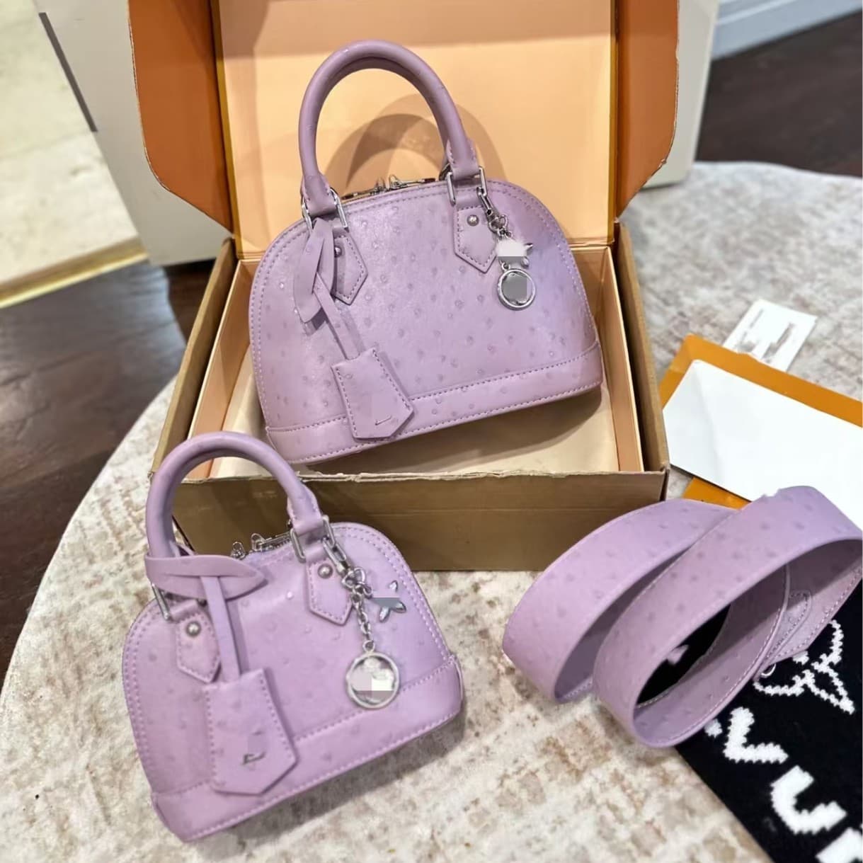2026 New Trendy LV Classic Shell Bag Versatile Fashion Large Capacity Shoulder Handheld Crossbody Women's Bag