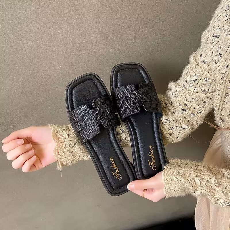 Women's Summer New Style Outdoor One-Strap Half Slippers, Fashionable and Versatile Flat Sandals