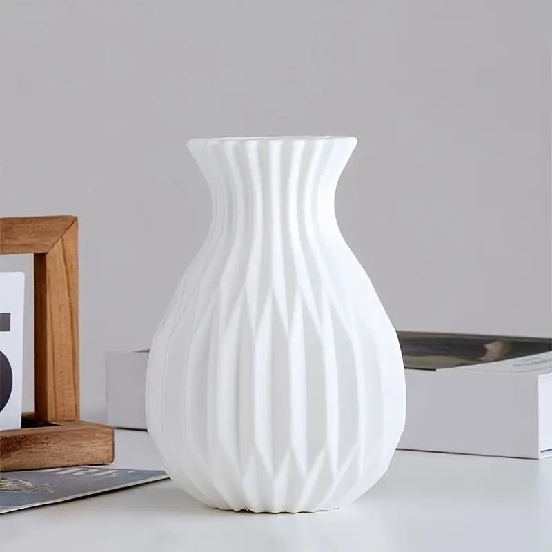 Vase Ins Style High Appearance Pineapple Plastic Vase for Flower Arrangement Home Decor Modern Light Luxury Artificial Plastic Vase