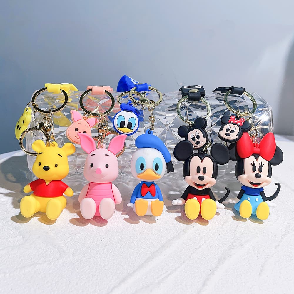 Sitting Mickey and Minnie Cartoon Keychain Sweatshirt Doll Tigger and Donald Duck Charm Car Bag Pendant