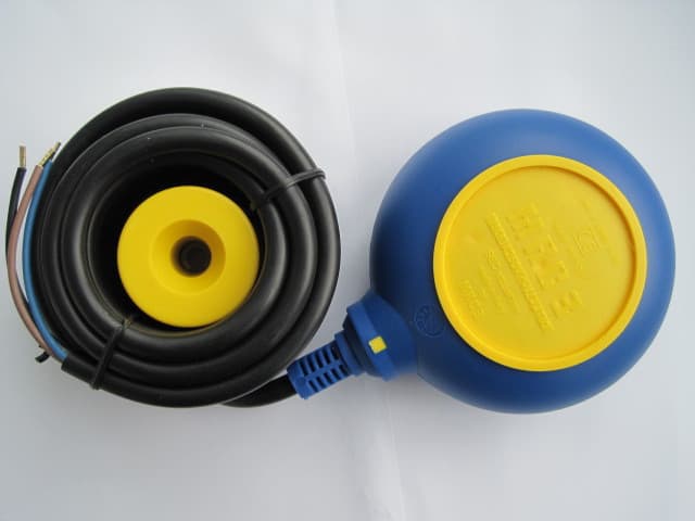 Italian Mahe MAC-3-5M Plastic Float Level Switch