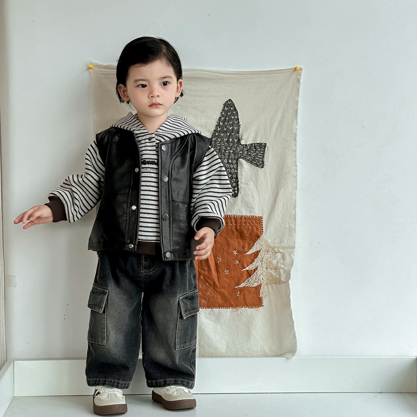 Dianxi 2026 Autumn New Infant Korean Style Leather Vest Set Boy Cardigan Sweater Jeans Three-piece Set