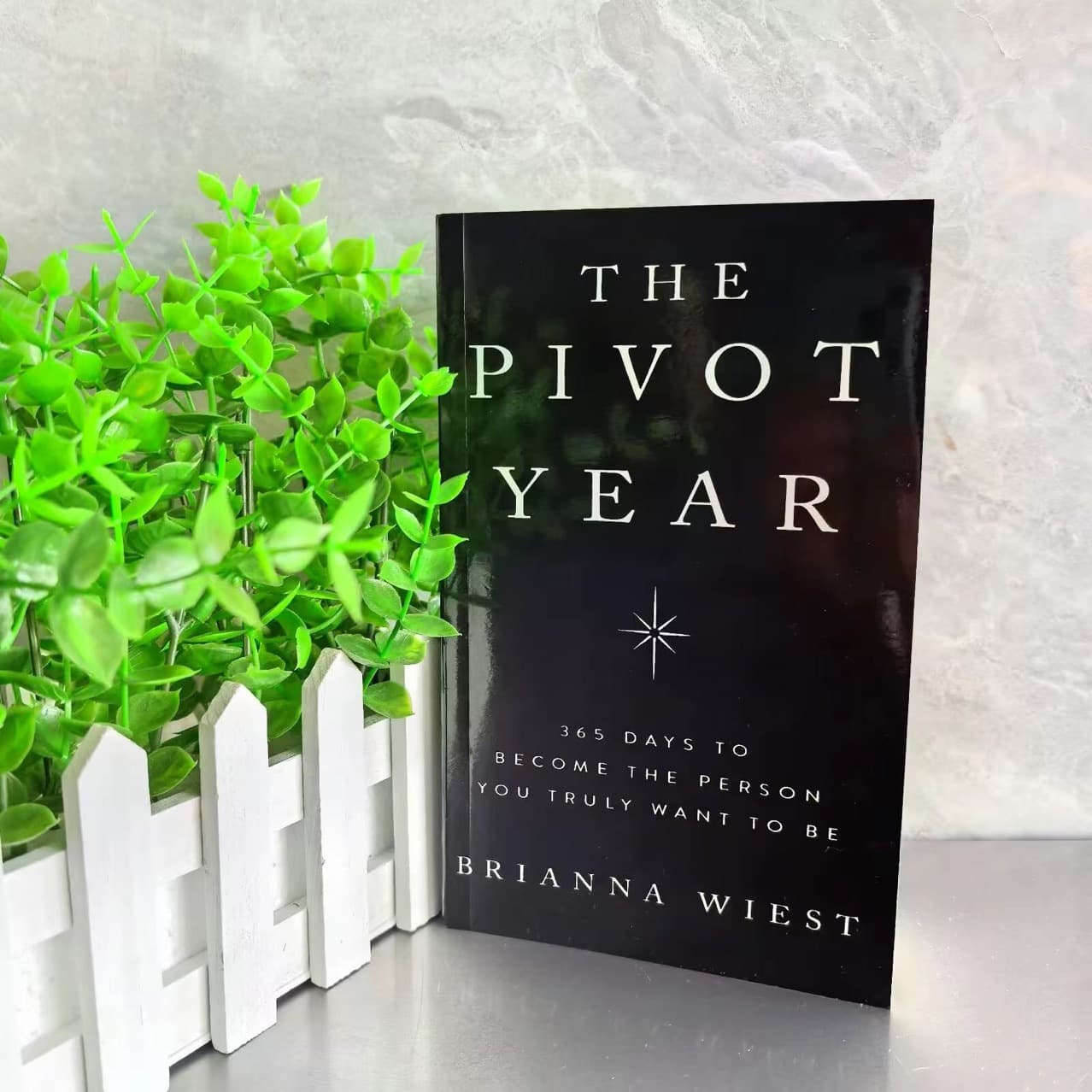 The Pivot Year by Brianna Wiest - English Version