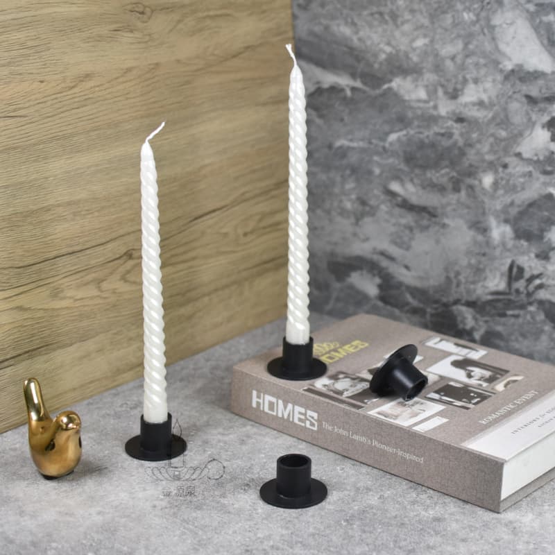 Cross-Border Black Round Small Candle Holder Iron Art Vintage Matte Candle Stand Decoration Home Dining Table Ornament Candle Cup
