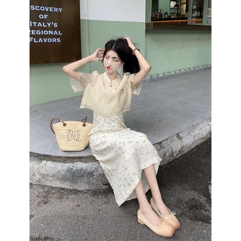 Long skirt-like retro floral suspender dress to wear as a slimming new Chinese style women's design summer waist new style