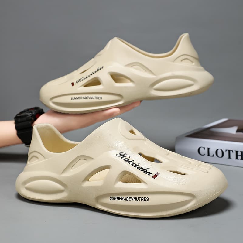 2025 New Post-Apocalyptic Style Layered Closed-Toe Slip-On Perforated Shoes Men's Summer Shoes Fashion Versatile