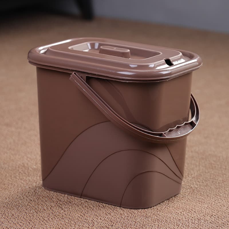 Tea bucket for Kung Fu tea set accessories, tea water and residue bucket for home use, plastic tea leaf trash bin with lid.