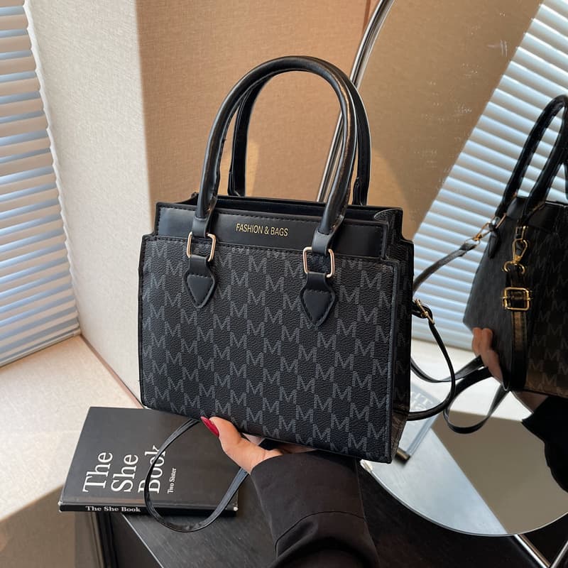 Atmospheric Light Luxury Handbag Women's 2026 Spring New Featured Office Bag Women's Fashion Large Capacity Crossbody Bag