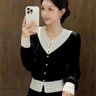 French Vintage Velvet Blouse Women Autumn Winter V-Neck Long Sleeve Base Layer Shirt Patchwork Inner Wear Short Outer Top