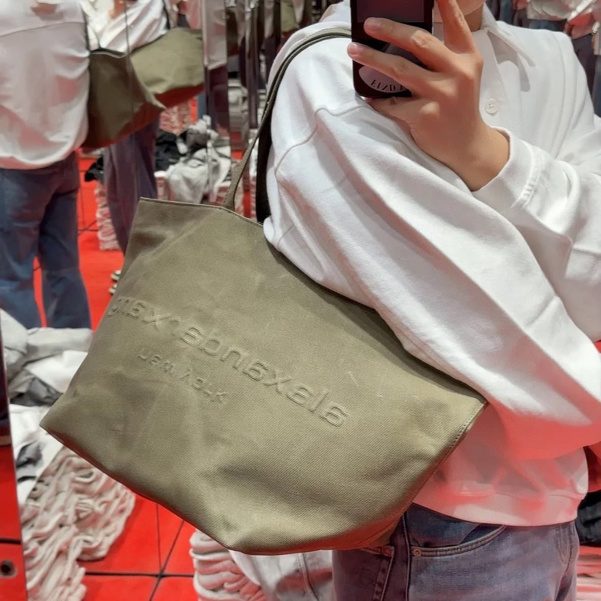 2024 Early Autumn New King Punch Mini Tote Bag Shoulder Portable Crossbody Women's Bag Letter Embossed Tote