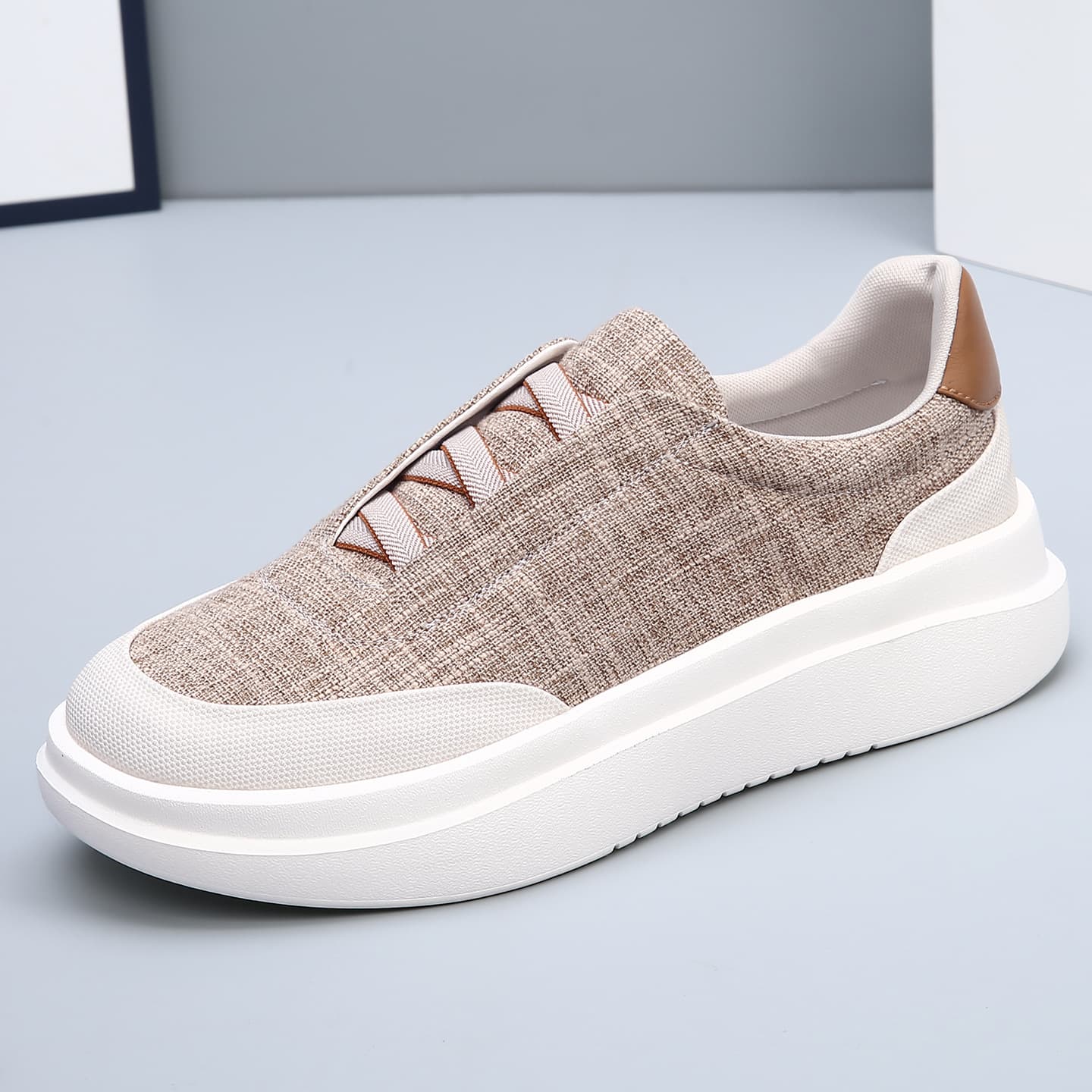 Xindsai Summer Slip-On Versatile Commuting Casual Men's Shoes Soft Sole Lace-Free Comfortable Breathable Thick Soled Shoes