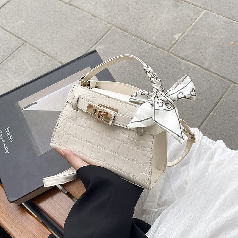 Trendy Design 2025 Stone Texture Crossbody Bag Versatile Handheld Kelly Bag with Scarf Summer Lock Clasp Shoulder Bag Elegant