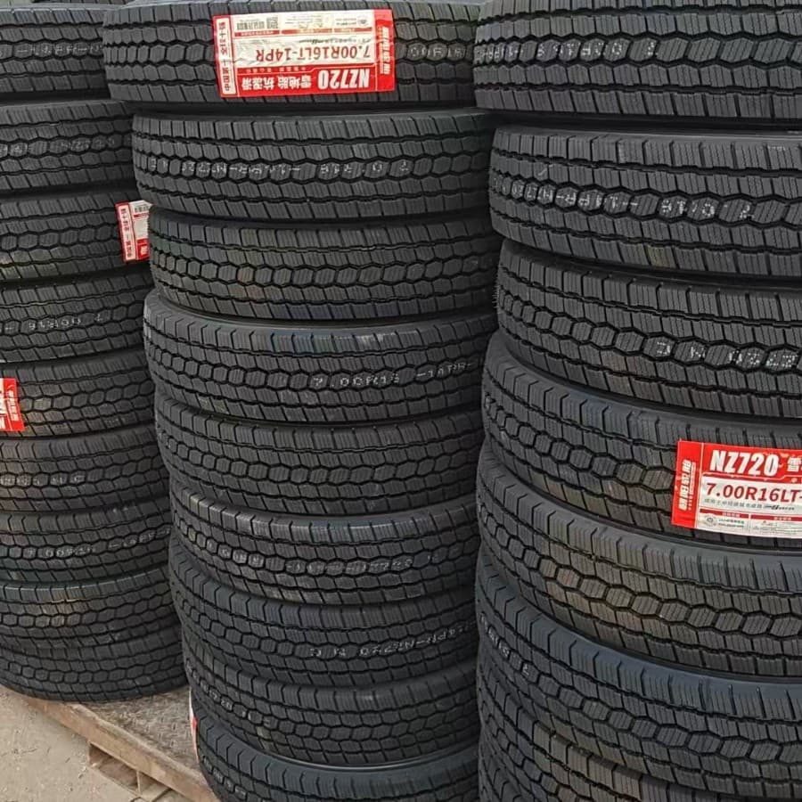 Chaoyang Light Truck Load Small Truck Tire 7.00R16LT NZ720 Snow Tread Wear-resistant Tubeless Tire