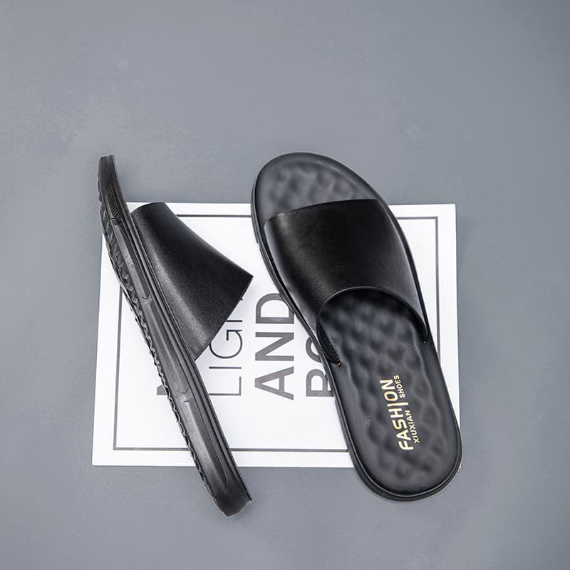 Soft leather slippers men's shoes 2025 spring and summer new men's sandals slippers cowhide dual-purpose casual beach shoes non-slip