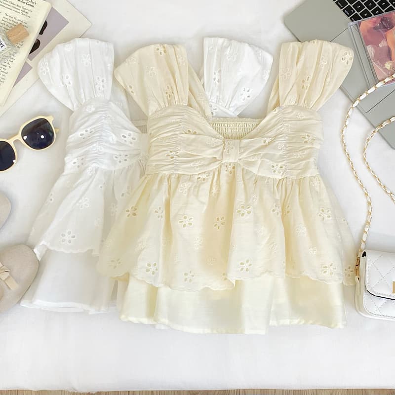 Cross-border Sweet and Fresh Embroidered Hollow-out Sleeveless Vest for Women 2025 Summer New Backless Short Babydoll Top