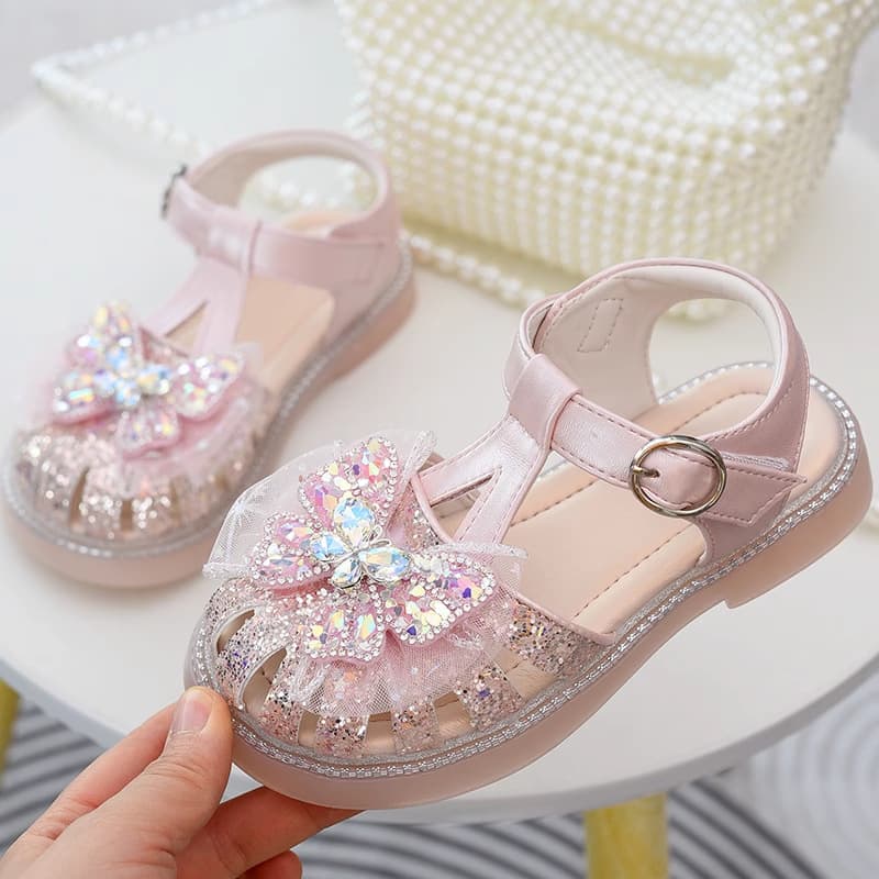 Girls Princess Sandals 2026 New Summer Soft Sole Children Butterfly Closed Toe Crystal Sandals