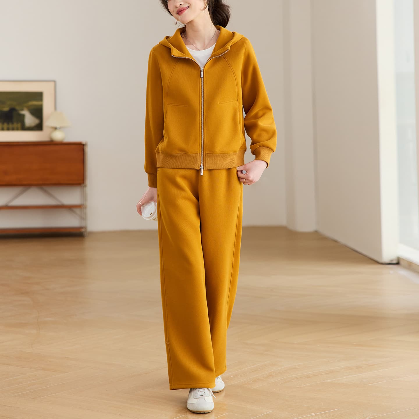 Casual Hooded Sweatshirt Set for Women 2026 Spring New Style Youthful Loose Sportswear Two-Piece Set in Ochre Yellow