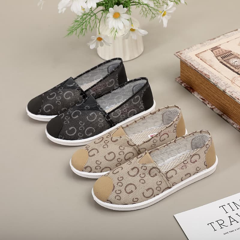 New Spring and Summer Old Beijing Cloth Shoes Women's Non-slip Fisherman Shoes Soft Sole Flat Shoes Middle-aged and Elderly Mother Shoes Casual Mesh Shoes